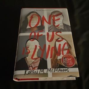 One of Us is Lying - Karen M McManus Hardcover